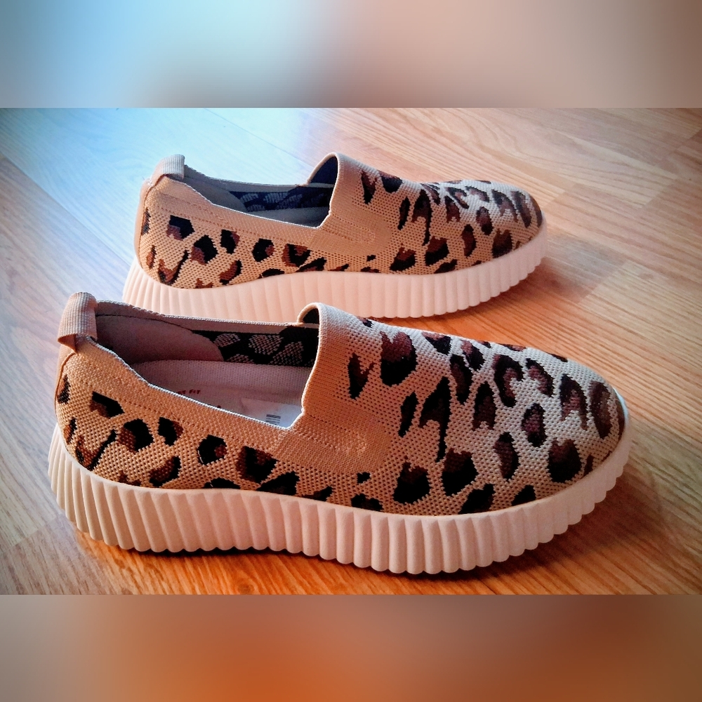 Jellypop NWT Ladies Shoes, Slip On Leopard Print, Sz 9, 10